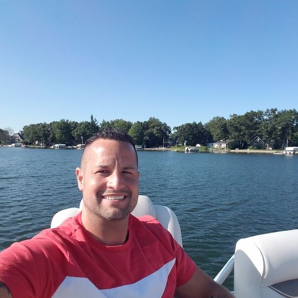 Meet your Posher, Jamie - Picture 1 of 1